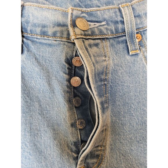 Levis 501 Original Fit Button-Fly Jeans W31 L26 Light Wash - Picture 4 of 6
